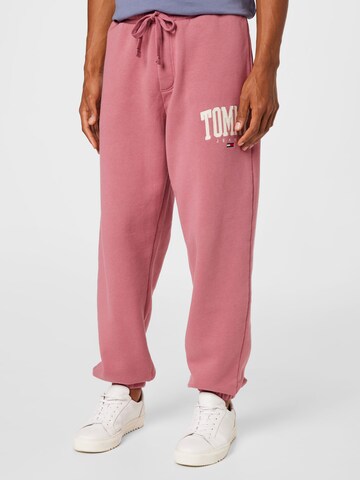 Tommy Jeans Tapered Broek in Roze: voorkant