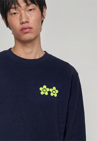 EDWIN Sweatshirt 'Sakura' in Blau
