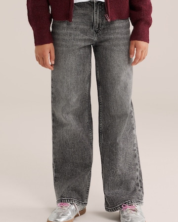 Largi Jeans de la WE Fashion pe gri: față