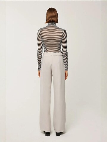 Hiccup - Loosefit Calças com pregas em bege