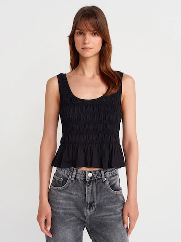 Dilvin Top in Zwart: voorkant