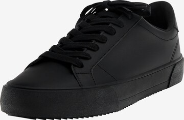 Pull&Bear Sneakers in Black: front