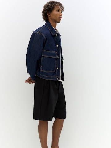 Baggy Pantalon à pince Pull&Bear en noir