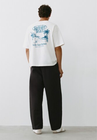 Pull&Bear Baggy Élére vasalt nadrágok - fekete