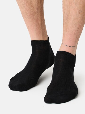 Nur Der Socks in Black: front