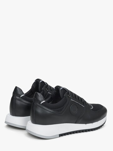 Estro Sneaker low '09-4653'‌‌‌‌‌ in Schwarz