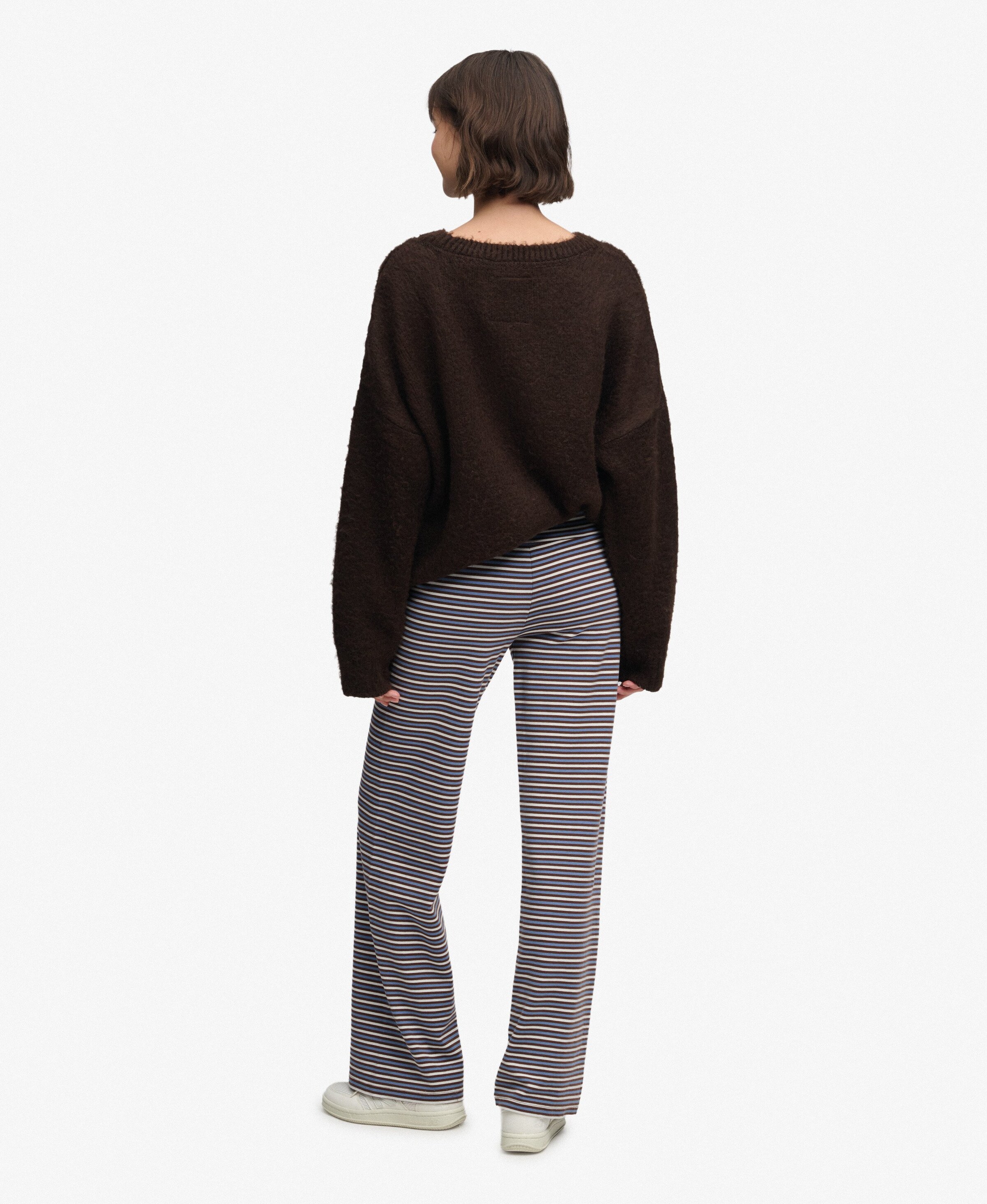 Superdry & Co Flared Broek 'Athletic Essentials' in Bruin