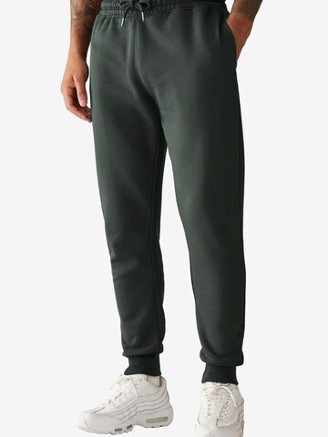 Tapered Pantaloni di Next in grigio