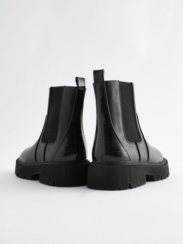 Next Boot in Black