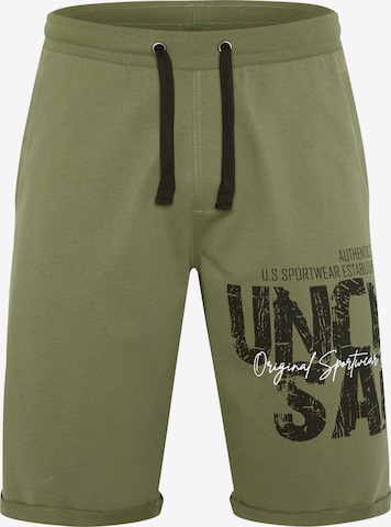 UNCLE SAM Regular Pants in Green: front