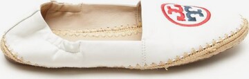 Tory Burch Flats & Loafers in 38,5 in White: front