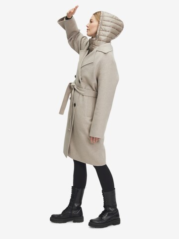 Betty Barclay 2 in 1 Jacke mit Kapuze in Beige