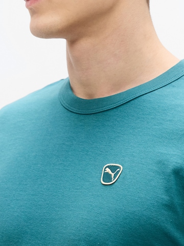 Tricou 'ESS' de la PUMA pe verde