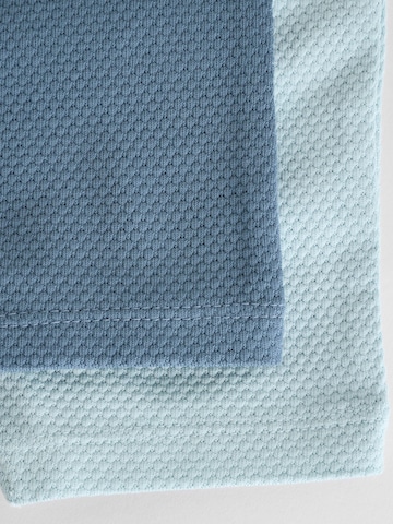 Next Body in Blau