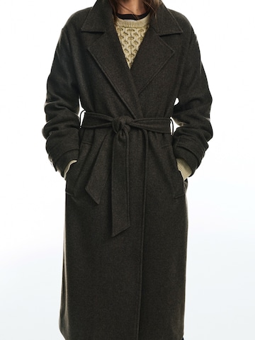 Pull&Bear Tussenmantel in Bruin: voorkant