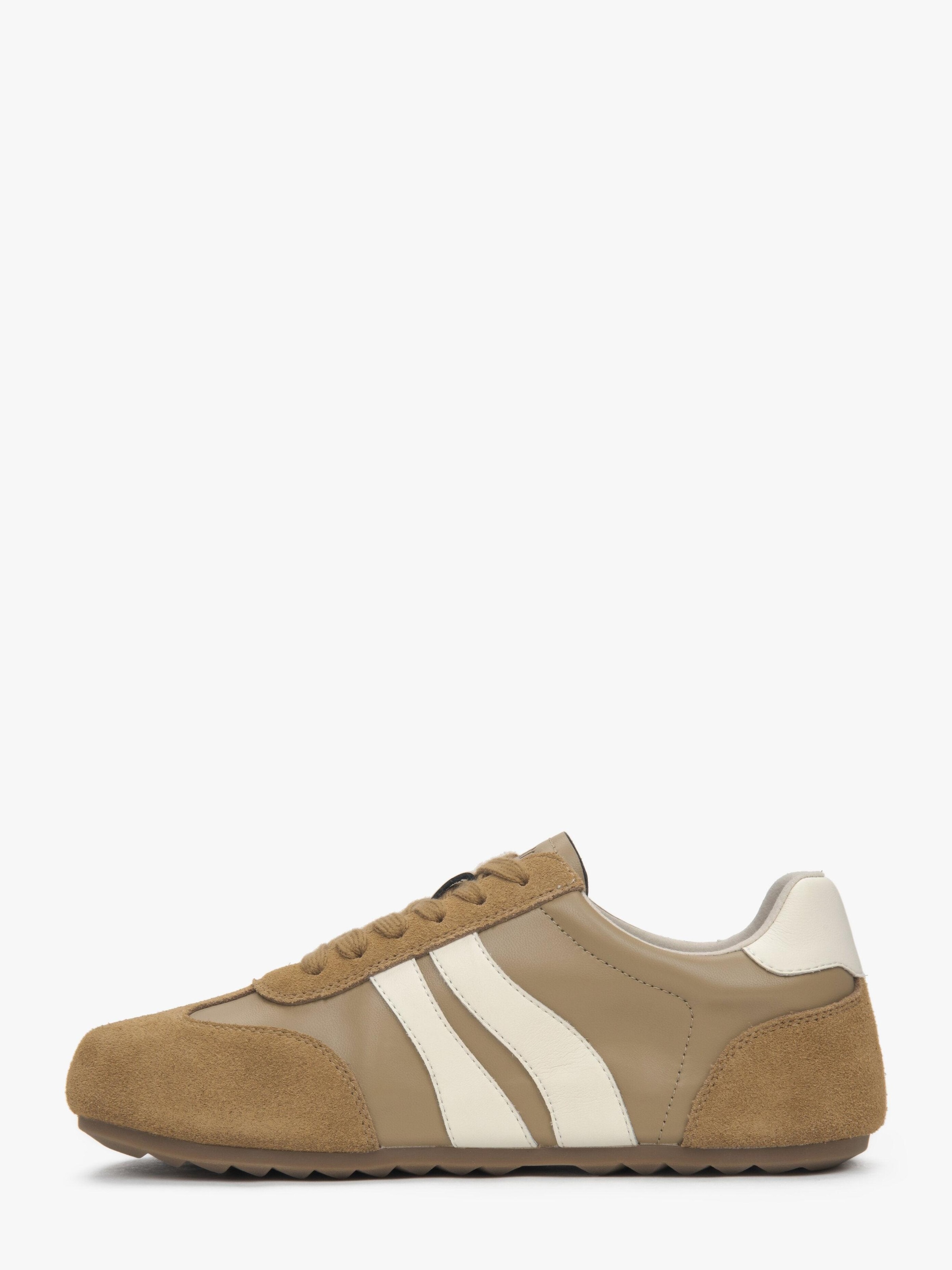 Baskets basses '809-50' Estro en marron : devant