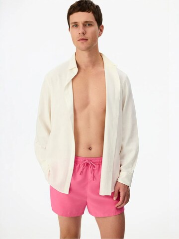 Pantaloncini da bagno 'PENTI Herren Basic Shorts' di Penti in rosa