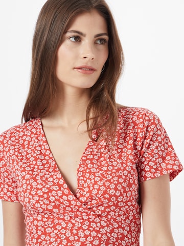 ABOUT YOU Shirt 'Jamila' in Red
