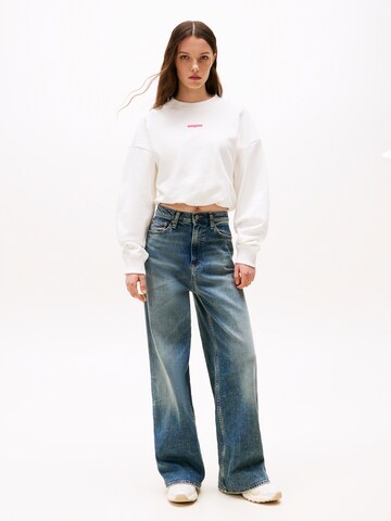 Tommy Jeans Свитшот в Белый