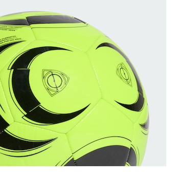 Pallone 'Tiro Club' di ADIDAS PERFORMANCE in verde