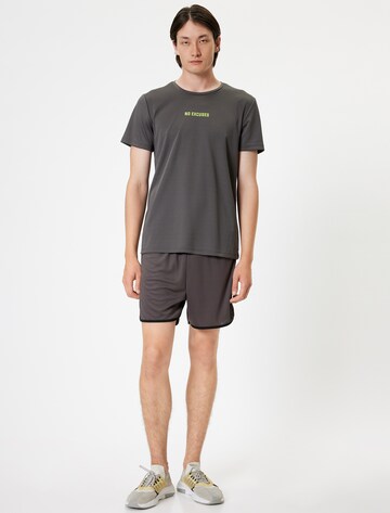 Koton Regular Sportbroek in Grijs