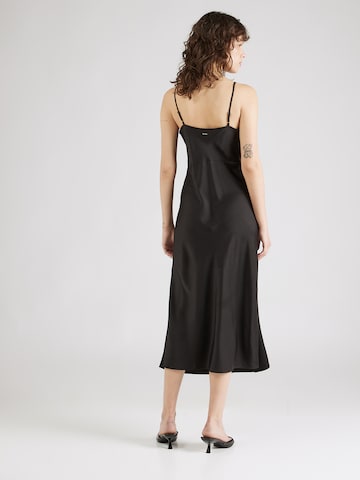 Rochie de la ARMANI EXCHANGE pe negru