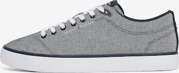 Baskets basses TOMMY HILFIGER en bleu : devant