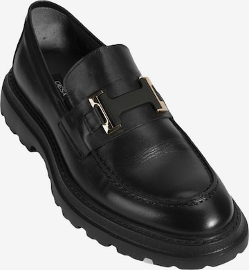 Desa Slipper in Schwarz: Vorderseite