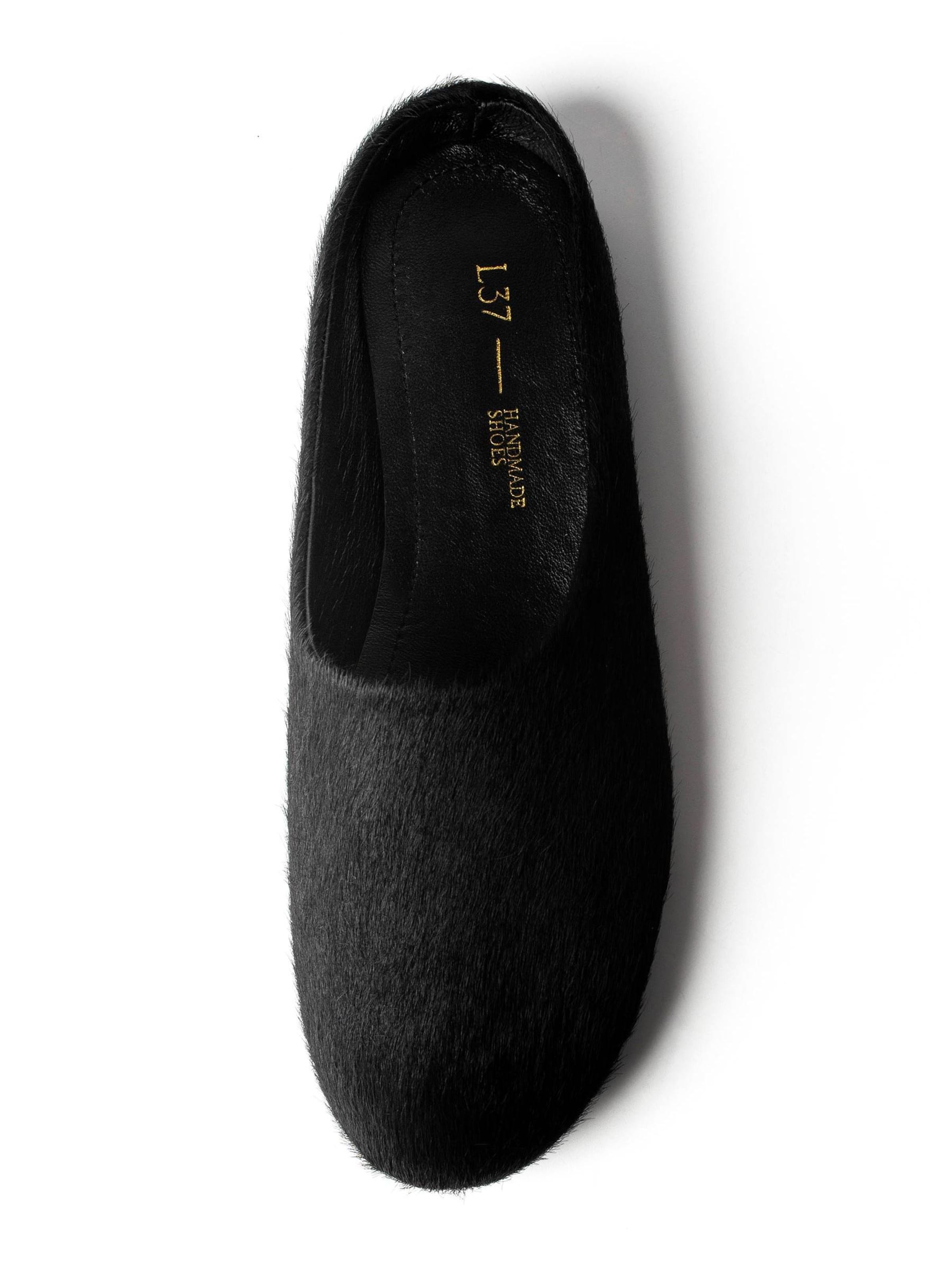 Pantoufle 'ALL AT ONCE' L37 HANDMADE SHOES en noir