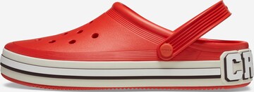 Crocs Puukengät & Crocs-jalkineet 'Off Court' värissä punainen: edessä