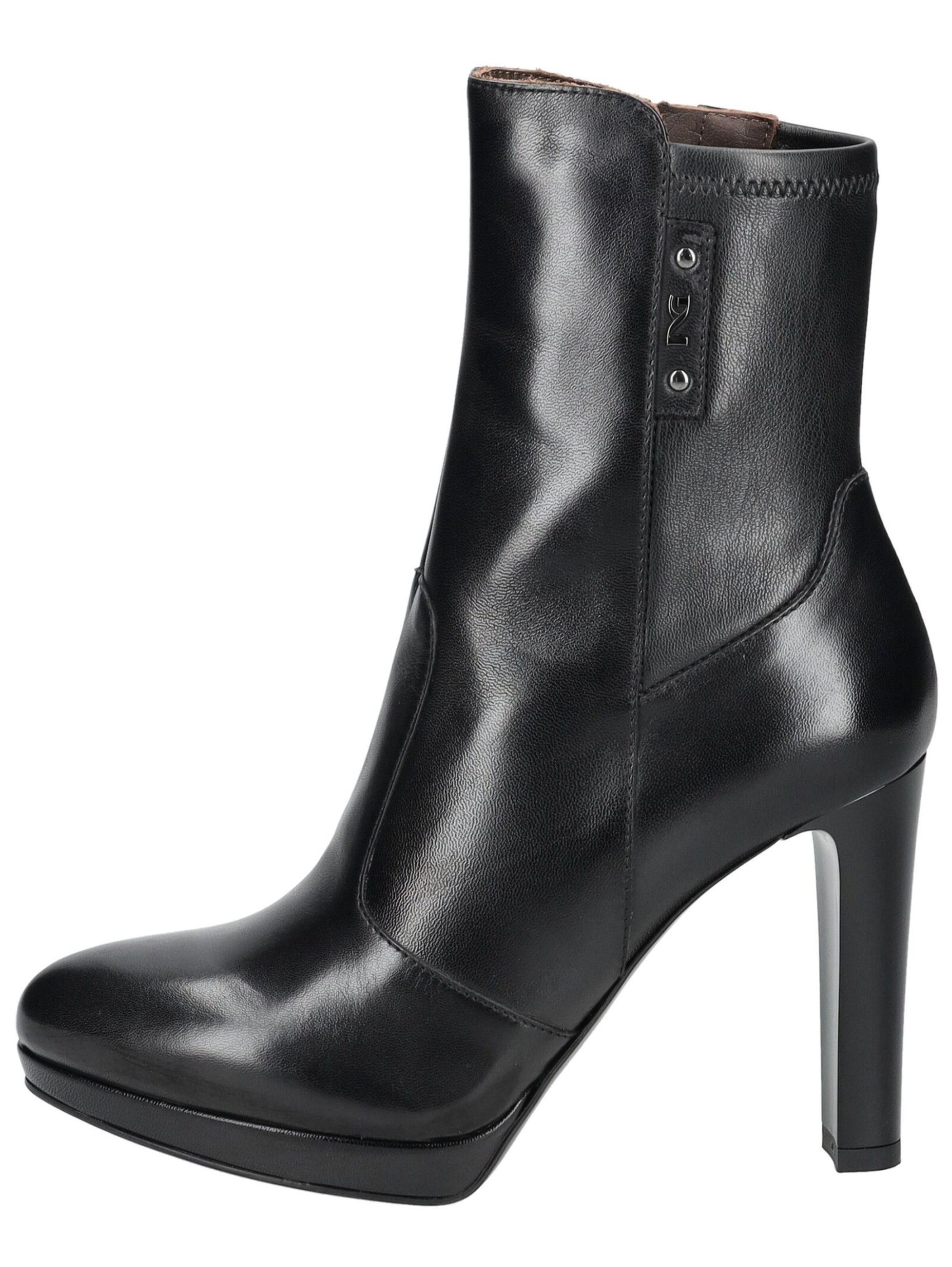 Nero Giardini Bootie in Black