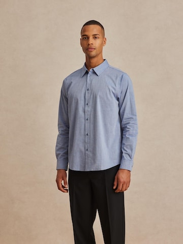 Coupe regular Chemise 'LUAN' DAN FOX APPAREL en bleu : devant