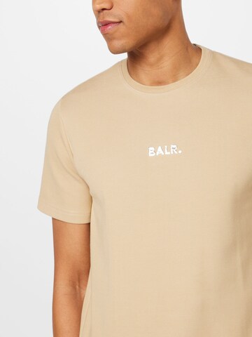 Tricou de la BALR. pe bej