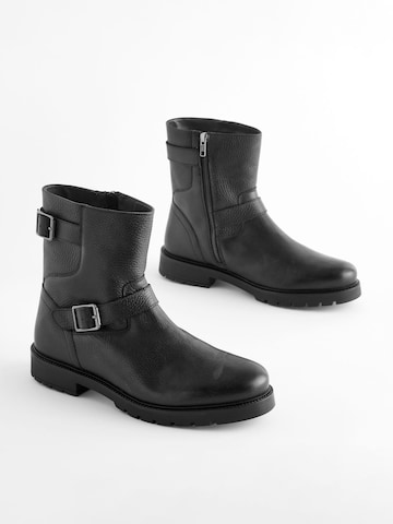 Next Boots in Schwarz