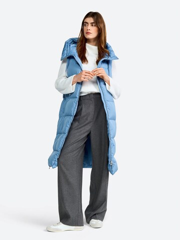 Rich & Royal - Colete em azul: frente