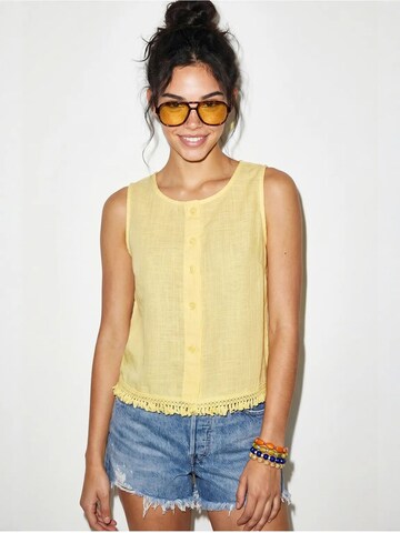 Bianco Lucci - Blusa em amarelo: frente
