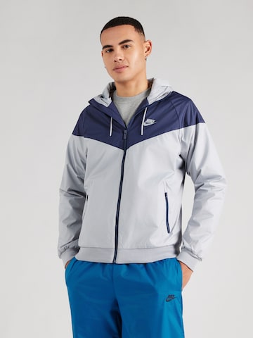 Nike Sportswear Between-season jacket in Grey: front