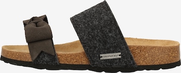 SHEPHERD Slippers in Black