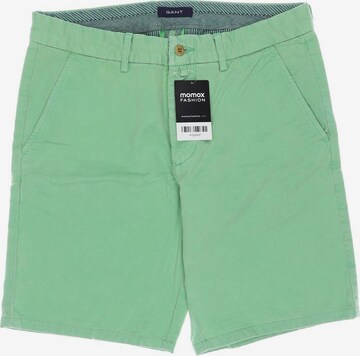 GANT Shorts in 31 in Green: front