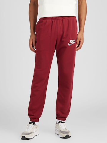 Tapered Pantaloni di Nike Sportswear in rosso: frontale