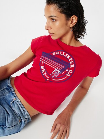 HOLLISTER Тениска в червено