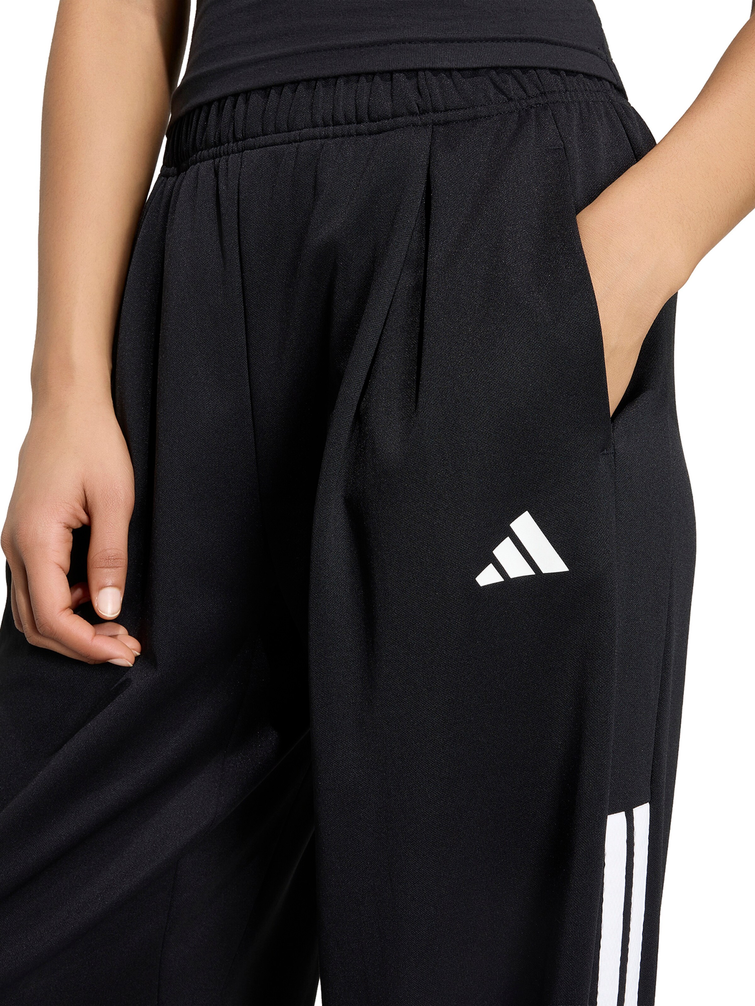 ADIDAS SPORTSWEAR Zvonové kalhoty Sportovní kalhoty 'TIRO' – černá