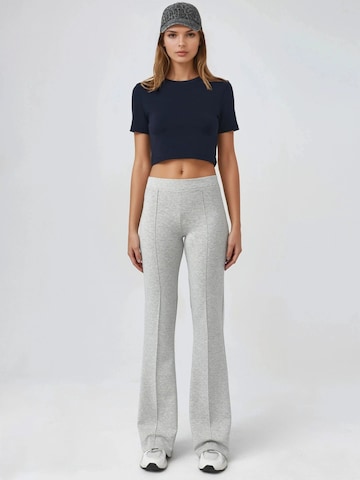 Flared Pantaloni di Busem in grigio