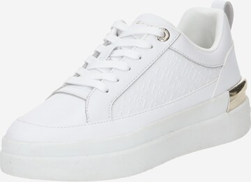 TOMMY HILFIGER Låg sneaker 'LUX COURT' i vit: framsida