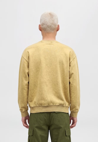 ALPHA INDUSTRIES - Sweatshirt 'Stencil' em verde