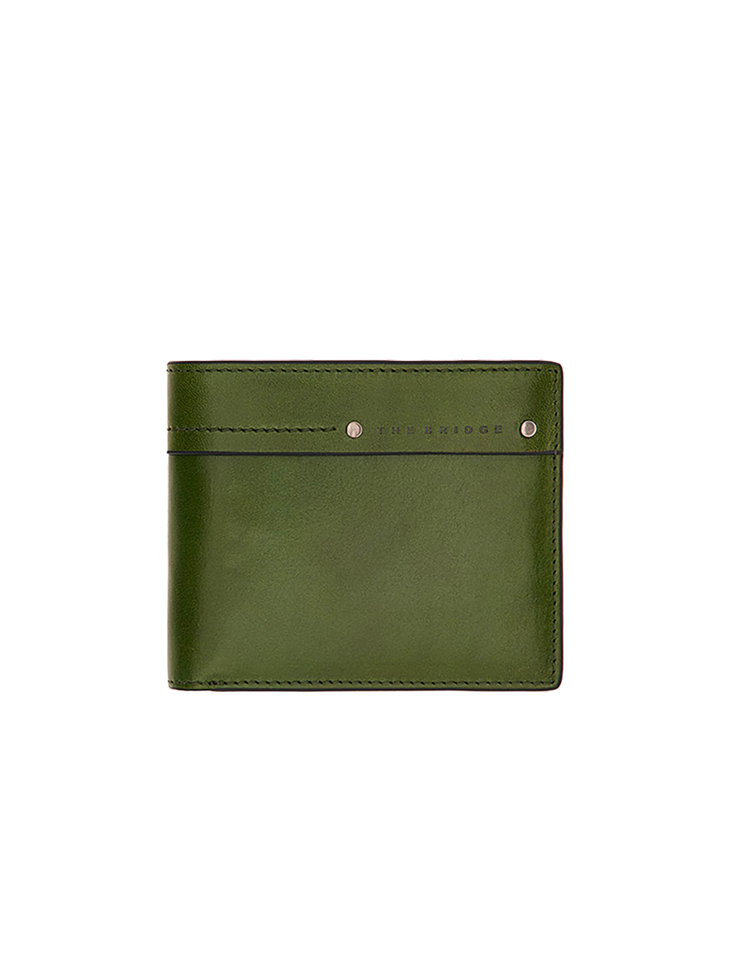 The Bridge Wallet in Green: front