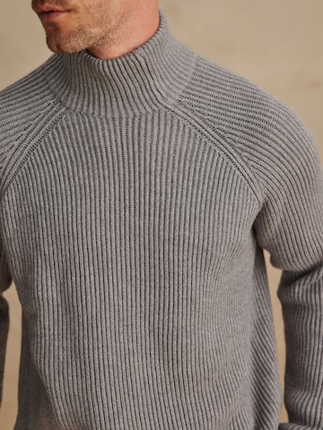 DAN FOX APPAREL Sweater 'Kadir' in Grey