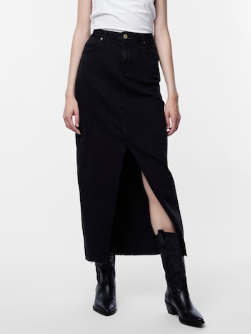 PIECES Skirt 'JESSIE' in Black: front