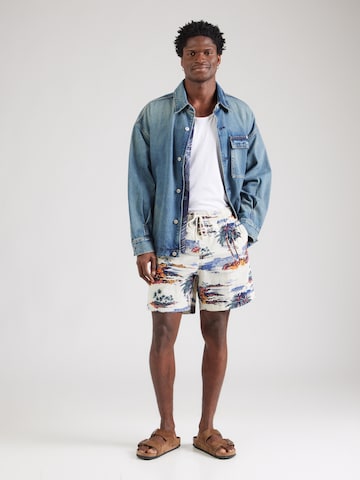 GAP Loosefit Σορτσάκι-μαγιό σε λευκό