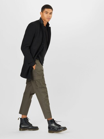 regular Pantaloni cargo di BURTON MENSWEAR LONDON in verde